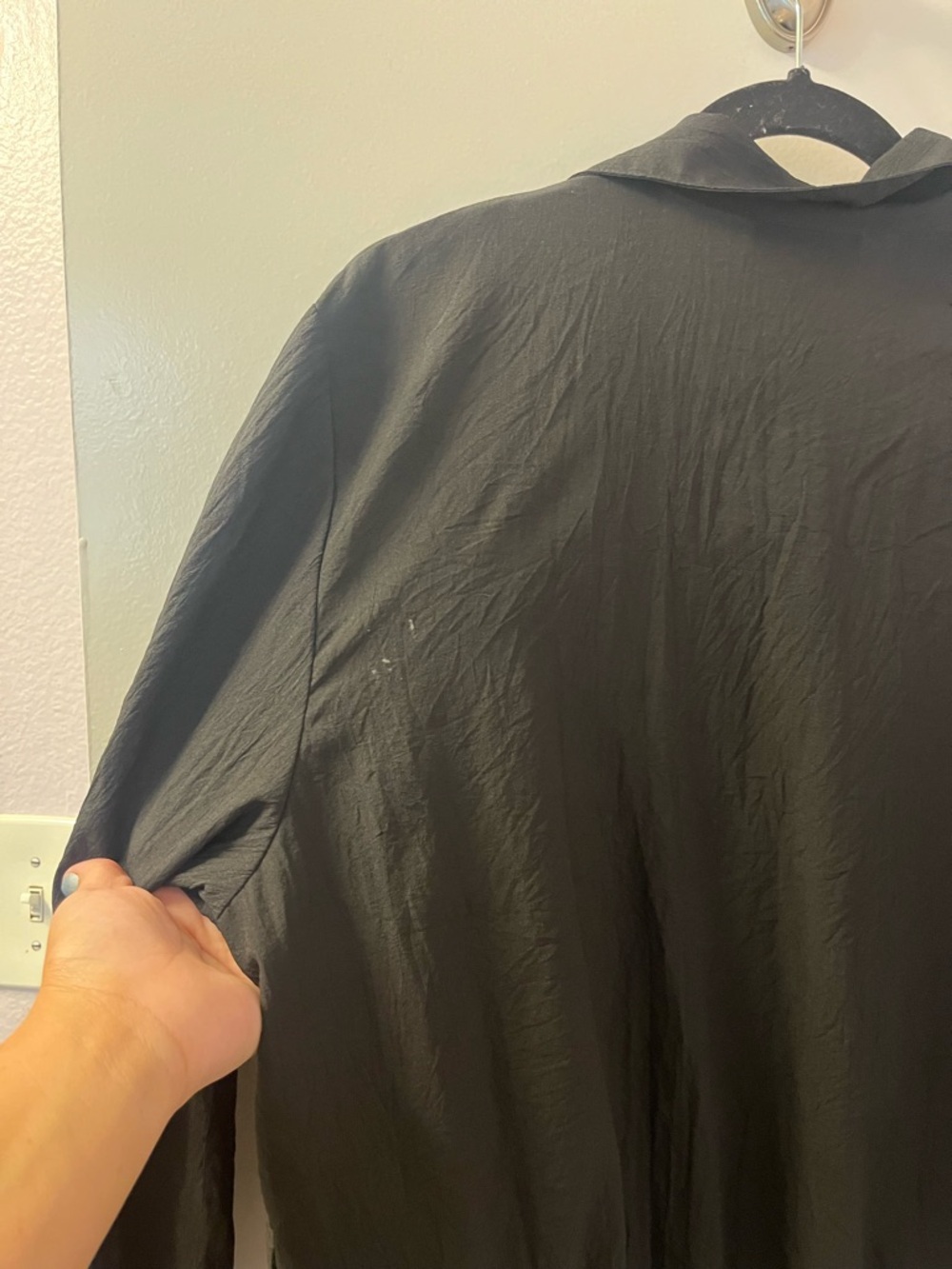 Vintage G.W. Petite Black & White Patterned Button-Front Blouse W/Shoulder pads - Picture 7 of 9